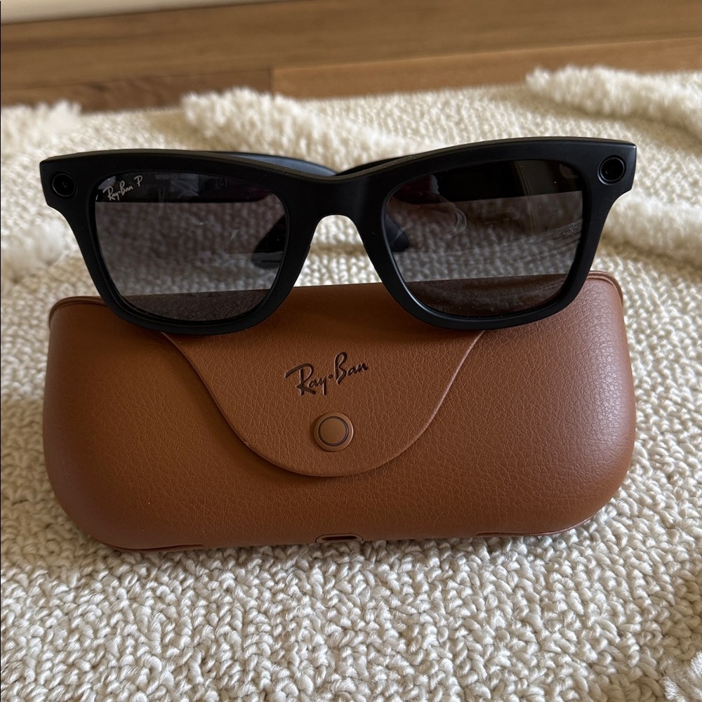 Brand New Ray-Ban Meta Wayfarer Glasses (unisex)
